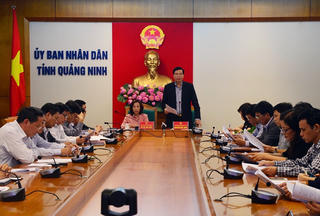 Quảng Ninh: Tháo ngay các biển cửa hàng toàn chữ Trung Quốc