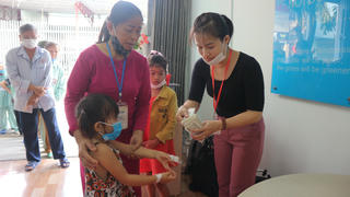 Ấm lòng suất cơm 2 ngàn đồng