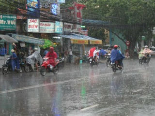 Hà Nội đề phòng mưa dông, gió mạnh trong vài ngày tới