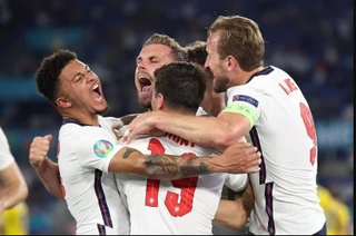 [VIDEO] Penalty gây tranh cãi, Harry Kane đưa ĐT Anh vào Chung kết