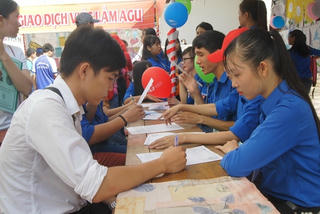 Giải quyết việc làm cho gần 800 nghìn người trong 9 tháng
