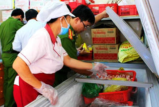 Vẫn lo thực phẩm bẩn