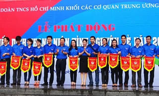 Tổ chức Chiến dịch Thanh niên tình nguyện hè năm 2015