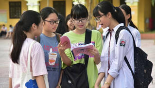 Thi tốt nghiệp THPT đợt 2: Đề thi môn Ngữ Văn khá dễ