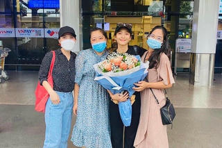 Hết phim '11 tháng 5 ngày', Khả Ngân lập tức quay trở lại miền Nam