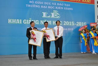 Trường Đại học Kiên Giang khai giảng