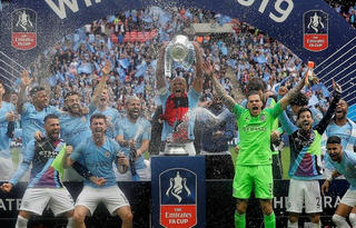 Man City giành 'cú ăn 3,' làm nên điều chưa từng có trong lịch sử