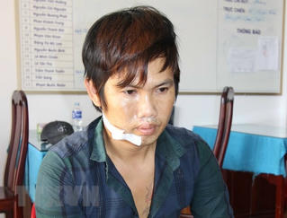 Khen thưởng tập thể, cá nhân phá nhanh án mạng sau 12 giờ gây án
