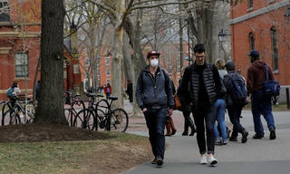 Đại học Mỹ kiện chính quyền Trump
