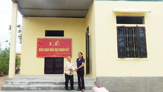 Quảng Bình: Bàn giao 25 ngôi nhà Đại đoàn kết cho đồng bào dân tộc thiểu số