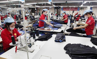 Doanh nghiệp nhà nước giảm với tốc độ chậm
