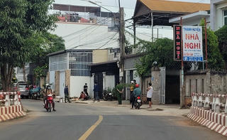 Thanh niên tông vào bờ rào tử vong trong đêm