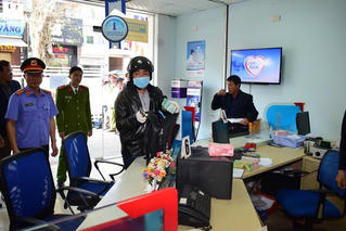 Công an dựng lại hiện trường vụ cướp ngân hàng BIDV