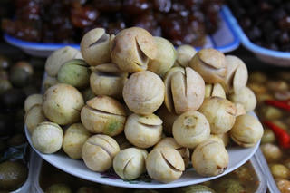 Quà vặt phố phường