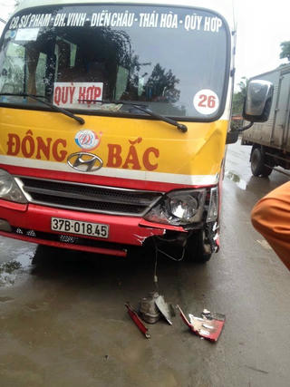 Một Bí thư xã bị xe buýt đâm tử vong