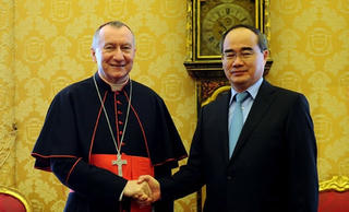 Chủ tịch UBTWMTTQ VN Nguyễn Thiện Nhân gặp Hồng y Pietro Parolin, Thủ tướng Tòa thánh Vatican