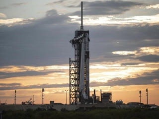 Tên lửa Falcon 9 đưa 4 phi hành gia lên trạm ISS