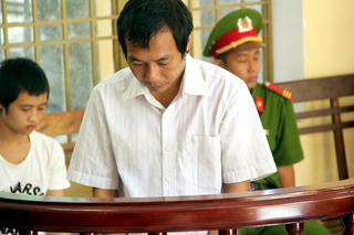 16 năm tù cho kẻ buôn ma túy nhảy lầu từ tầng 2