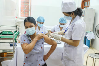 Không được lơ là sau giãn cách
