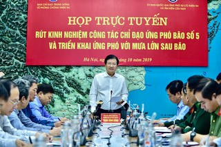 Phó Thủ tướng Trịnh Đình Dũng: Cần theo dõi chặt diễn biến mưa lũ sau bão