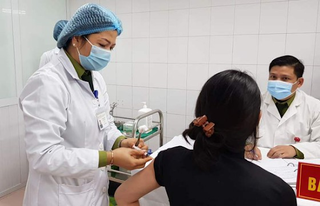 Tiếp tục tiêm thử nghiệm vaccine Nano Covax