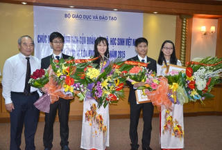 Trao thưởng học sinh đoạt giải Olympic Hóa học quốc tế