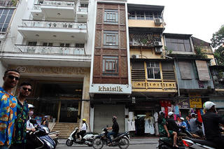 Khó xây những dễ đổ vỡ