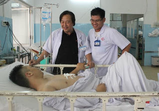 Cứu sống nam thanh niên bị đâm thủng tim
