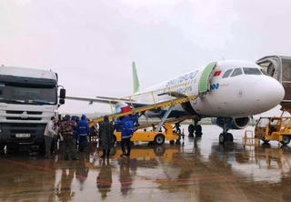 Cứu trợ bằng máy bay