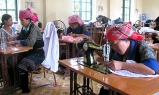 Khuyến khích người nghèo nỗ lực thoát nghèo
