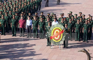 Tri ân anh hùng, liệt sĩ
