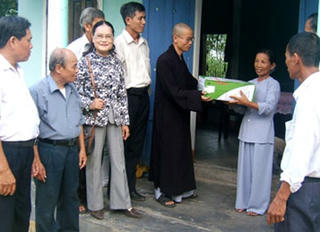 Phát huy vai trò ở khu dân cư