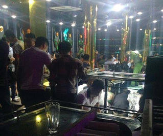 Kiểm tra quán bar, gần 40 dân chơi dương tính với chất kích thích