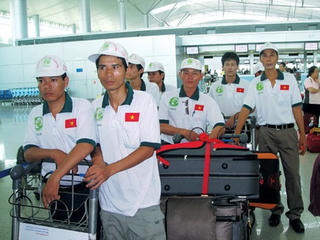 Xác định trách nhiệm đóng BHXH của doanh nghiệp XKLĐ