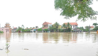 Nước sông Gianh dâng cao, nhiều địa phương đã ngập lụt