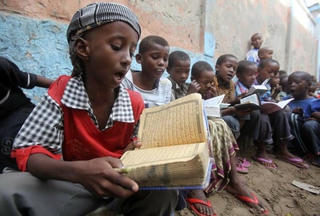 Nhóm khủng bố al-Shabab tại Somalia tuyển mộ trẻ em