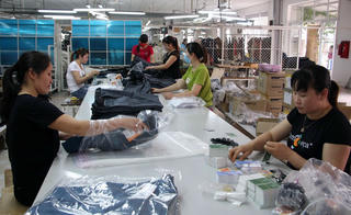 Mất việc làm sau tuổi 35: Thất nghiệp và gánh nặng an sinh xã hội