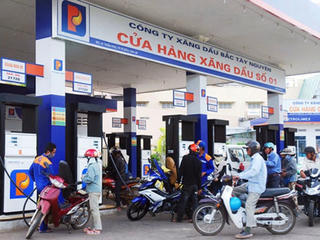Tăng sử dụng quỹ bình ổn, giữ nguyên giá các mặt hàng xăng dầu