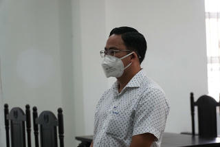 Tự xưng Ban chỉ đạo phòng, chống dịch, bị phạt 6 tháng tù