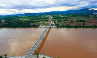 Bảo vệ và sử dụng nước sông Mê Công khoa học và bền vững