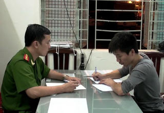 Bắt đối tượng Trung Quốc trong đường dây giả danh Công an lừa đảo