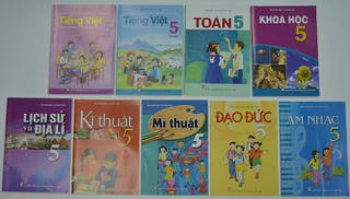 Cẩn trọng lựa chọn sách giáo khoa