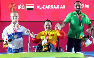 Đoàn Việt Nam có huy chương vàng thứ 2 tại Asian Para Games