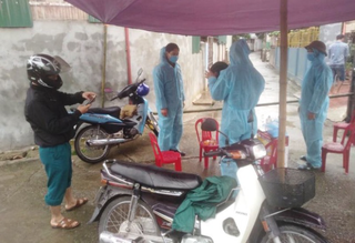 Lập 3 chốt kiểm soát, khoanh vùng 20 hộ dân liên quan ca dương tính SARS-CoV-2 ở Hà Nam