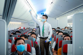 Hàng không tái khởi động
