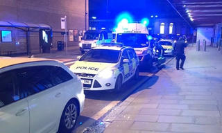 Anh: Tấn công bằng dao trong đêm giao thừa tại Manchester