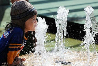 Hỗ trợ trẻ em và người nghèo vùng hạn hán