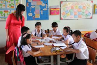 Biên soạn SGK lớp 2: Cẩn trọng không thừa