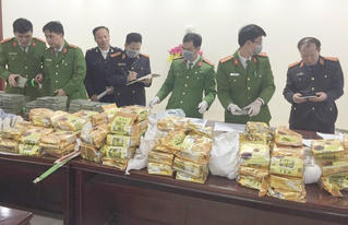 Bắt giữ 4 đối tượng cùng 150 bánh heroin