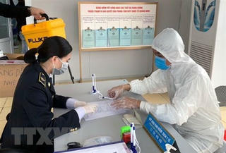 Không vì sức ép giải tỏa hàng hóa ùn tắc mà lơ là chống dịch COVID-19